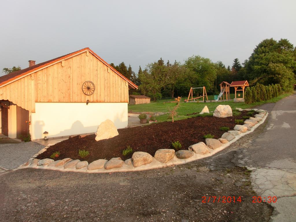 Bio Ferienhof Heiler Feldkirchen-Westerham Ngoại thất bức ảnh